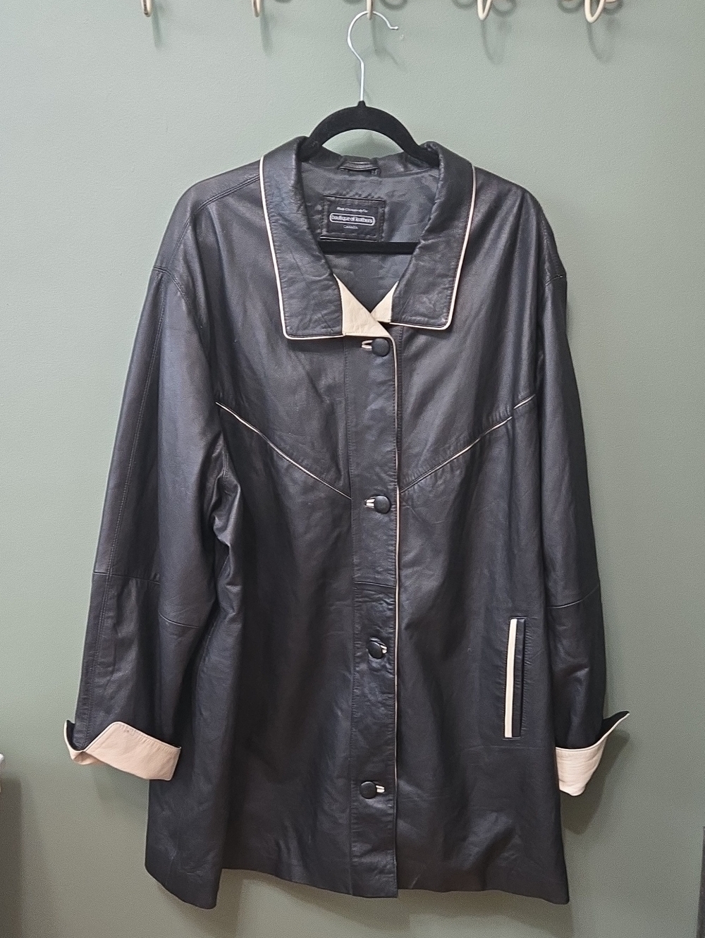 Black Leather Button-Front Coat with Cream Trim Sz 8XL
